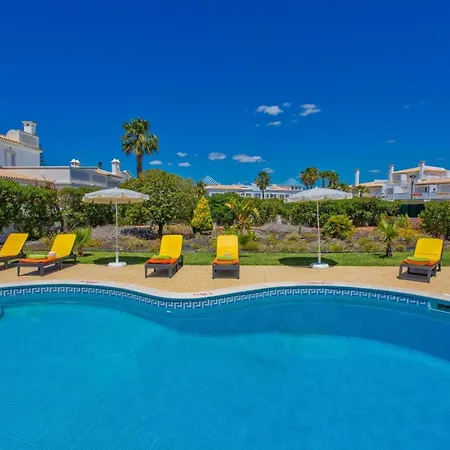 Gale Palm By Villa *